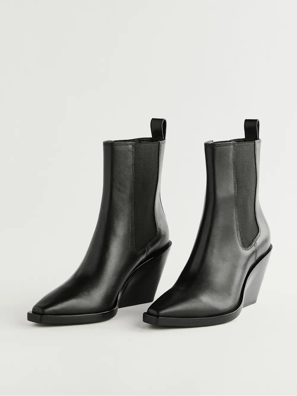 NWOT REFORMATION Odessa Western Black Leather Boots - size 5